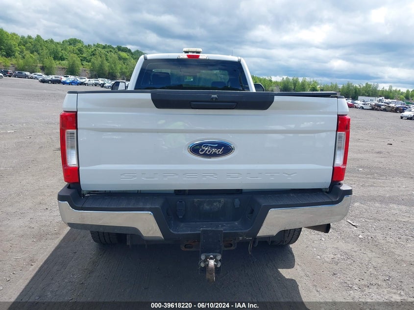 2019 Ford F-250 Xl VIN: 1FTBF2B63KEG30010 Lot: 39618220