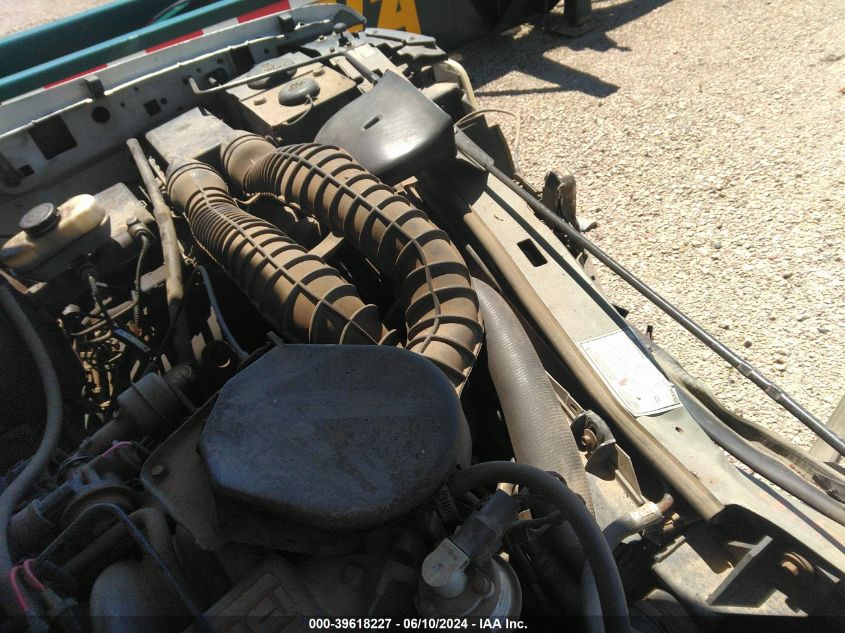 1994 Ford F350 VIN: 2FDJF37H0RCA65772 Lot: 39618227