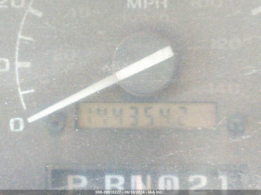 1994 Ford F350 VIN: 2FDJF37H0RCA65772 Lot: 39618227