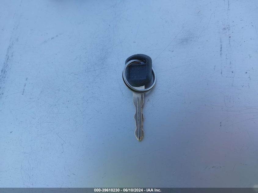 2004 Chevrolet Silverado 1500 Work Truck VIN: 2GCEC19V241147772 Lot: 39618230