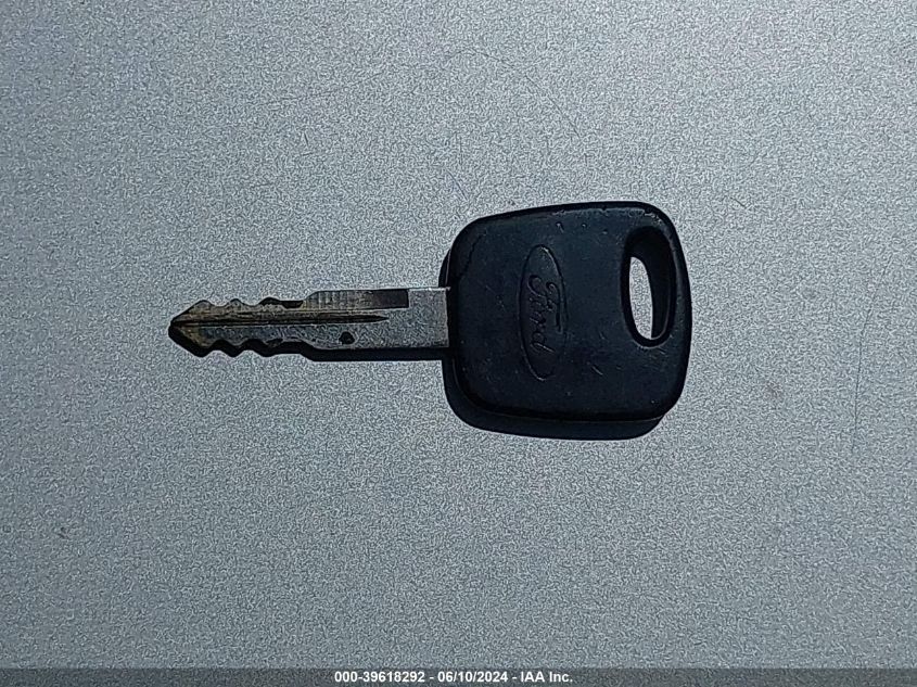 1999 Ford Explorer Xl/Xlt VIN: 1FMZU34X5XUB48101 Lot: 39618292