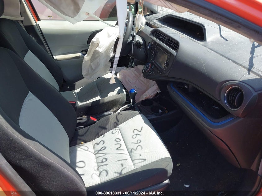 2013 Toyota Prius C Three VIN: JTDKDTB37D1043692 Lot: 39618331