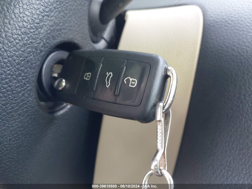 2011 Volkswagen Jetta 2.5L Se VIN: 3VWDX7AJXBM349189 Lot: 39618500