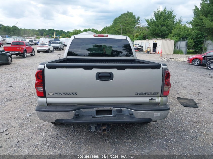 2005 Chevrolet Silverado 1500 Ls VIN: 2GCEC13T551390629 Lot: 39618508