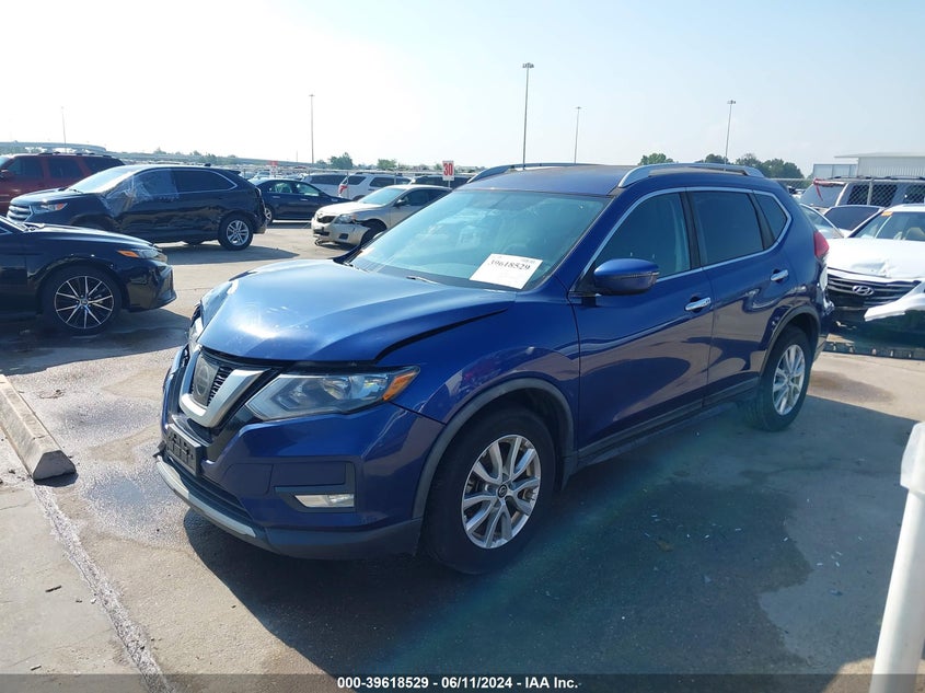 2017 NISSAN ROGUE SV - KNMAT2MT2HP591480