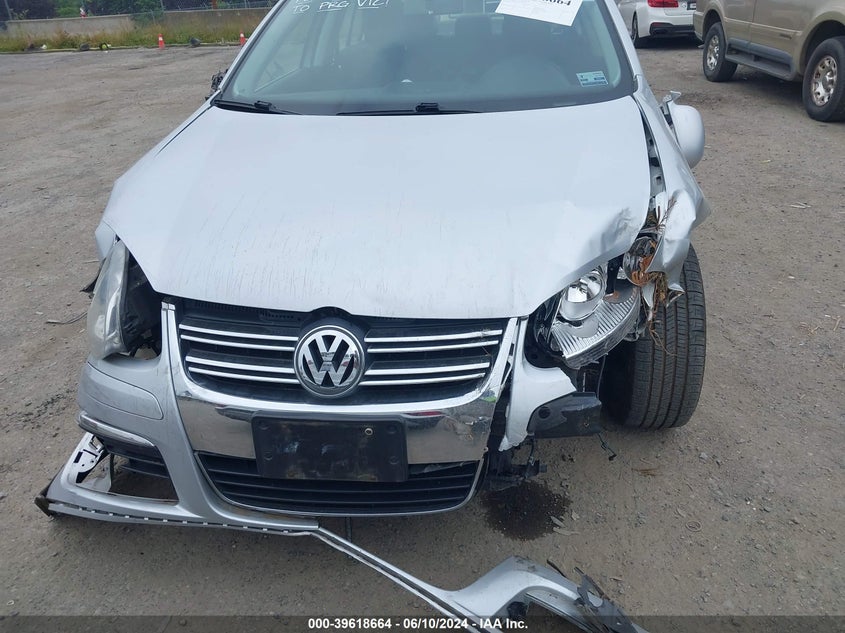 2010 Volkswagen Jetta Se VIN: 3VWRX7AJ8AM026957 Lot: 39618664