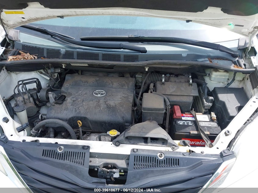 2011 Toyota Sienna Le V6 VIN: 5TDKK3DC3BS070312 Lot: 39618677