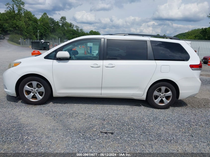 2011 Toyota Sienna Le V6 VIN: 5TDKK3DC3BS070312 Lot: 39618677