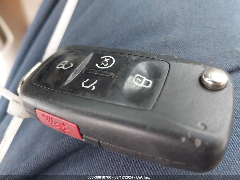 2015 Volkswagen Passat Sel VIN: 1VWCT7A33FC068089 Lot: 39618700