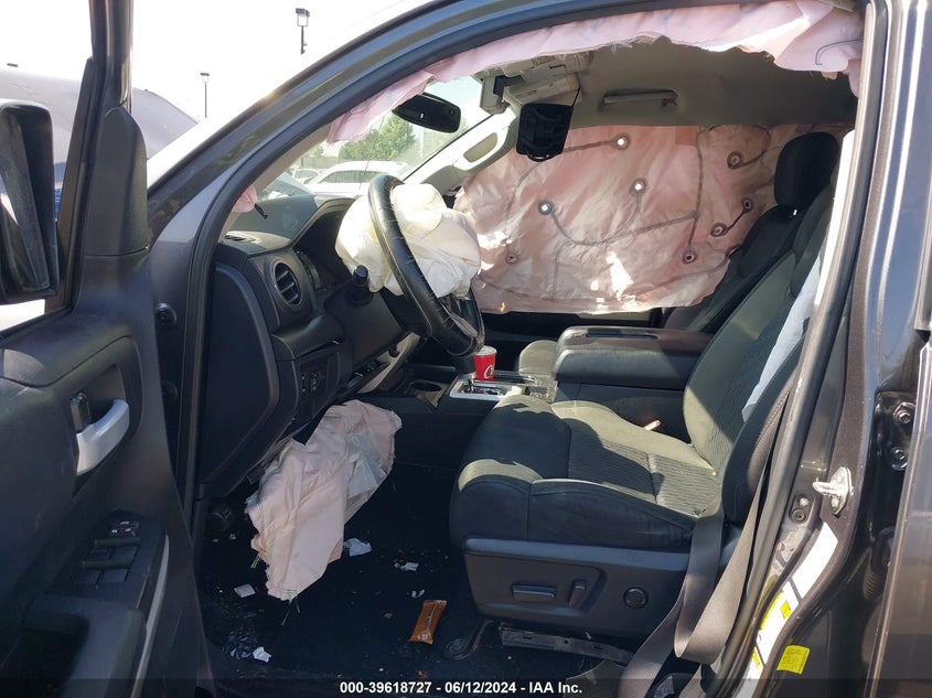 2017 TOYOTA TUNDRA SR5 4.6L V8 - 5TFRM5F12HX121155