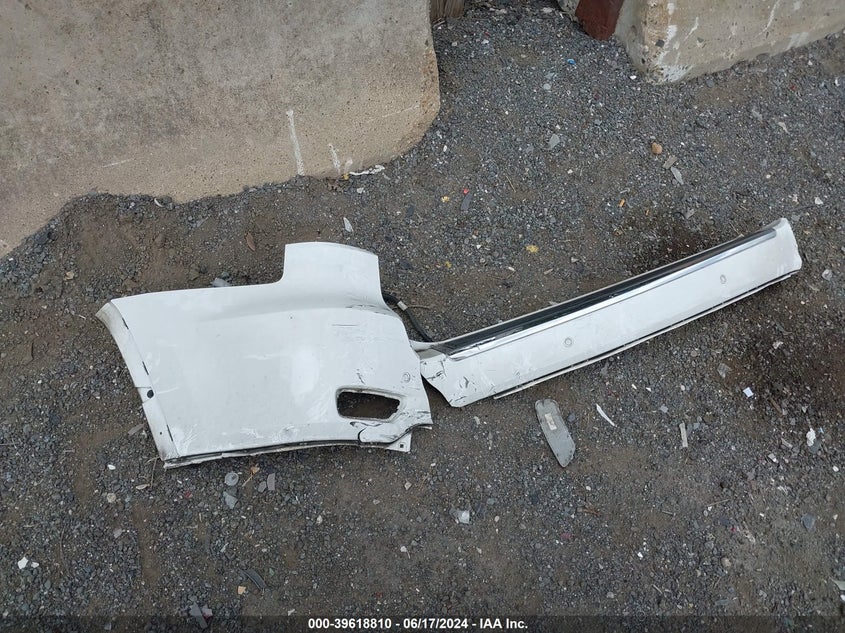 2015 Jeep Grand Cherokee Limited VIN: 1C4RJFBGXFC652178 Lot: 39618810