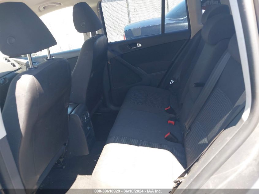 2011 Volkswagen Tiguan S VIN: WVGBV7AX8BW531229 Lot: 39618929
