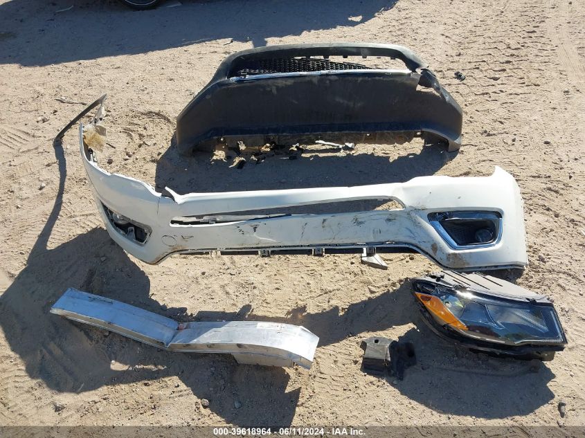 2018 Jeep Compass Limited 4X4 VIN: 3C4NJDCB2JT355778 Lot: 39618964