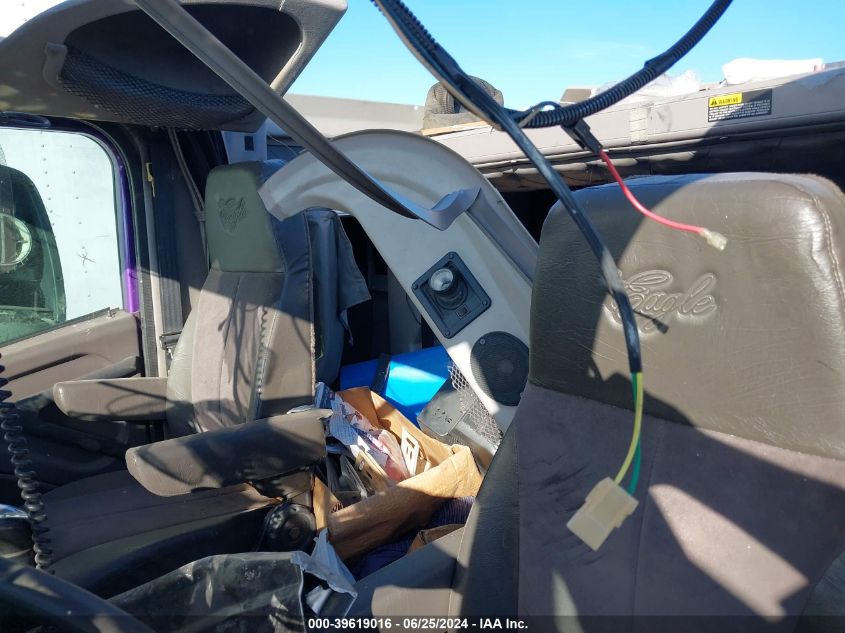 2000 International 9400 9400I VIN: 2HSCNAMRXYC061123 Lot: 39619016