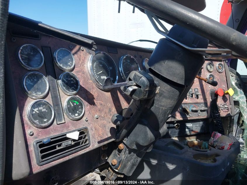 2000 International 9400 9400I VIN: 2HSCNAMRXYC061123 Lot: 39619016