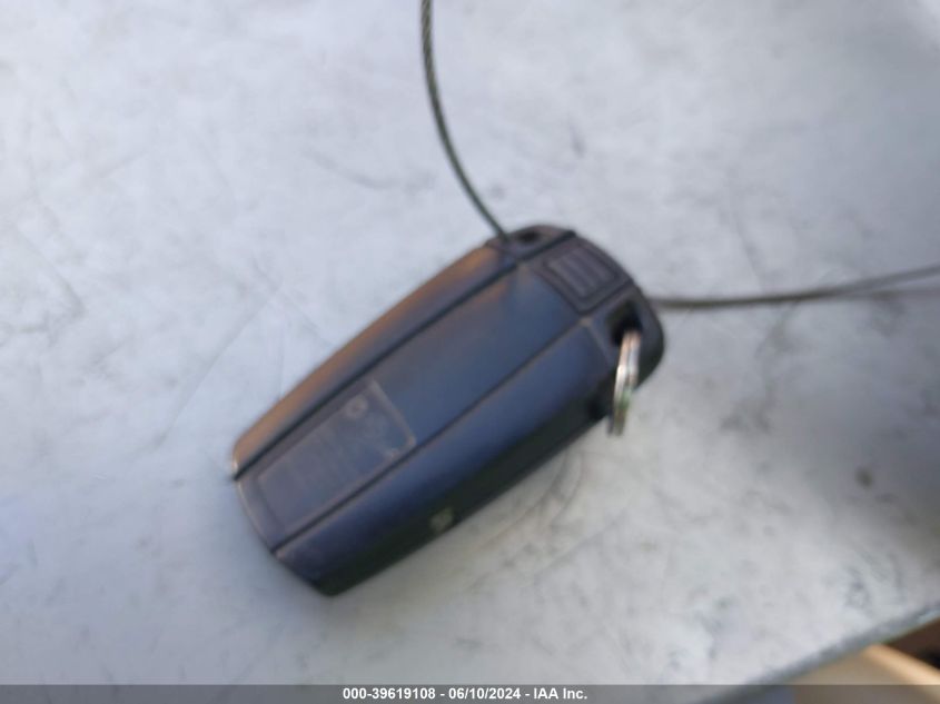 2008 BMW 328I VIN: WBAVC53548FZ82977 Lot: 39619108