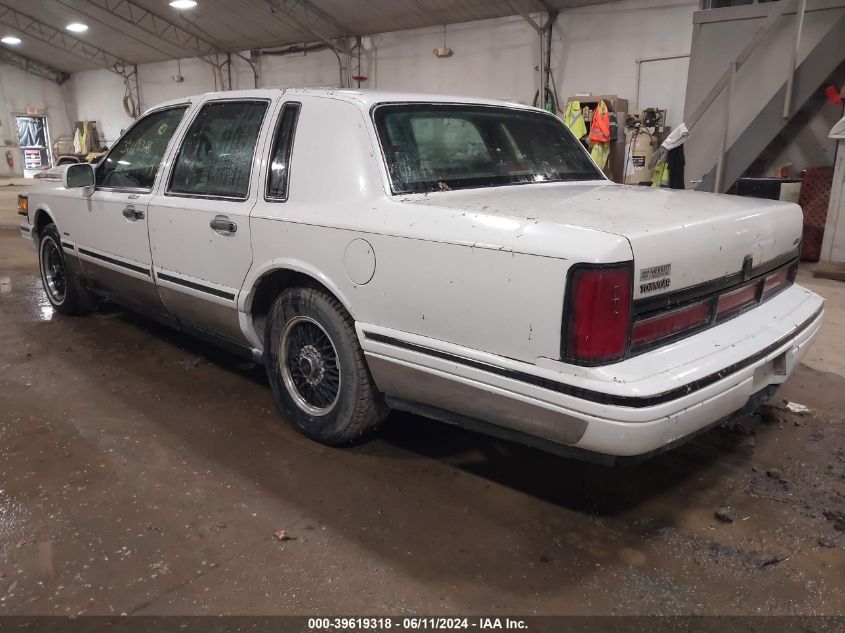 1996 Lincoln Town Car Sgn/Dmnd Anv/Cypress/Jn VIN: 1LNLM82W7TY715313 Lot: 39619318