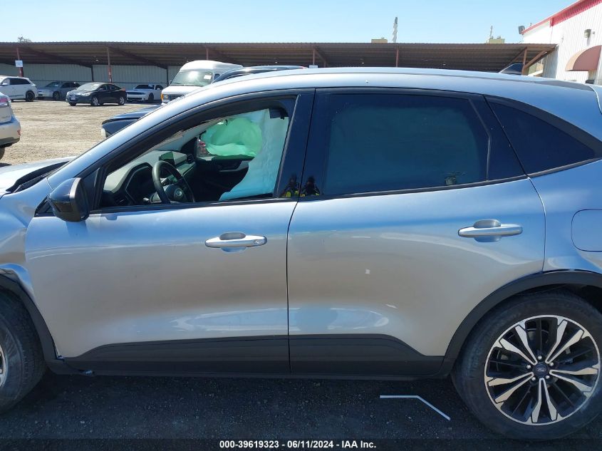 2022 Ford Escape Se VIN: 1FMCU0G67NUA02786 Lot: 39619323