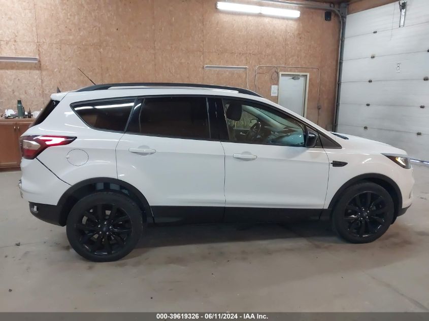 2017 FORD ESCAPE SE - 1FMCU0GD4HUE70073