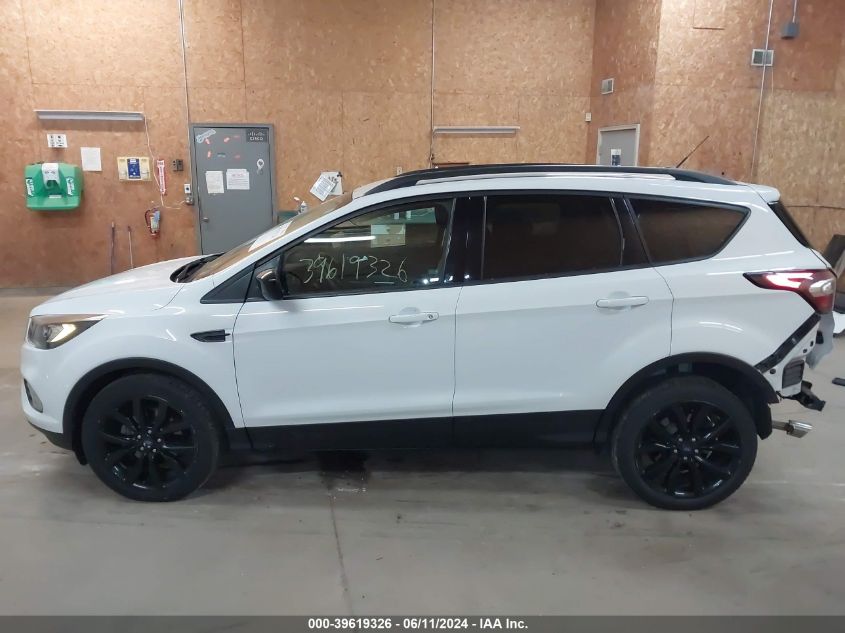 2017 FORD ESCAPE SE - 1FMCU0GD4HUE70073