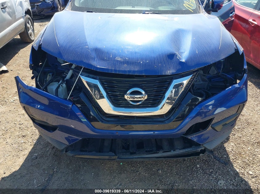 2017 Nissan Rogue S VIN: KNMAT2MVXHP552556 Lot: 39619339