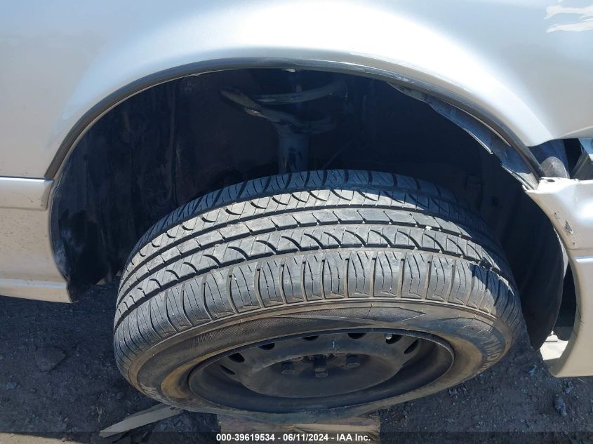 2000 Toyota Camry Le VIN: JT2BG22K8Y0459974 Lot: 39619534