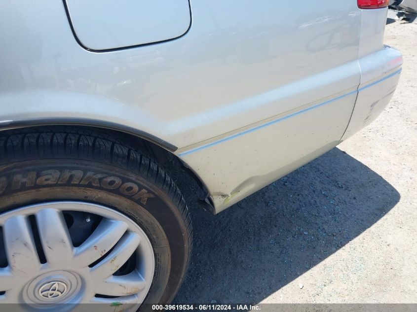 2000 Toyota Camry Le VIN: JT2BG22K8Y0459974 Lot: 39619534