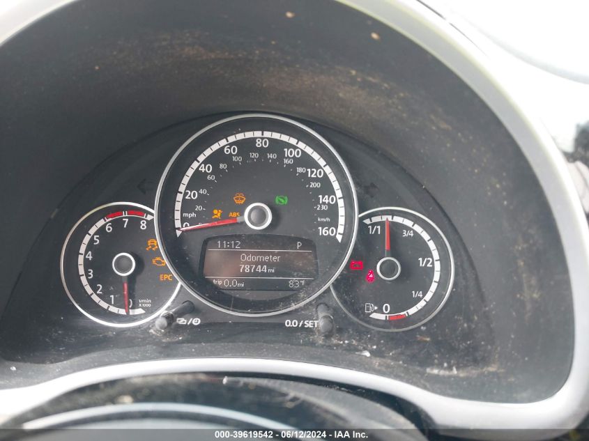 2014 VOLKSWAGEN BEETLE - 3VWJX7AT2EM631643