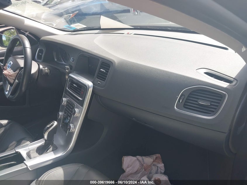 VIN YV126MFL6H2436538 2017 VOLVO S60 T5 DYNAMIC