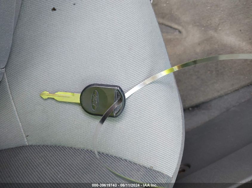 2005 Ford Escape Xls VIN: 1FMYU92Z25KC06760 Lot: 39619743