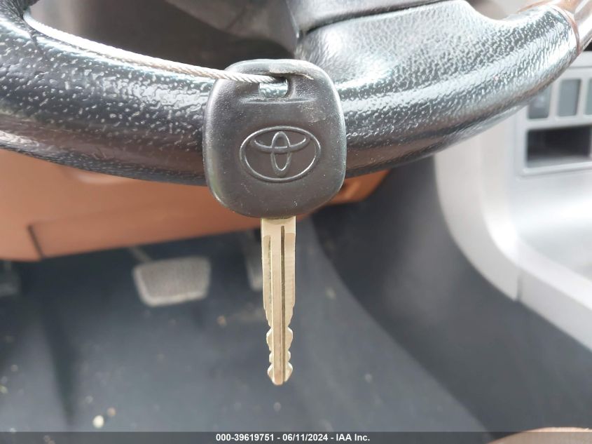 2012 Toyota Tundra Limited 5.7L V8 VIN: 5TFHW5F13CX214541 Lot: 39619751