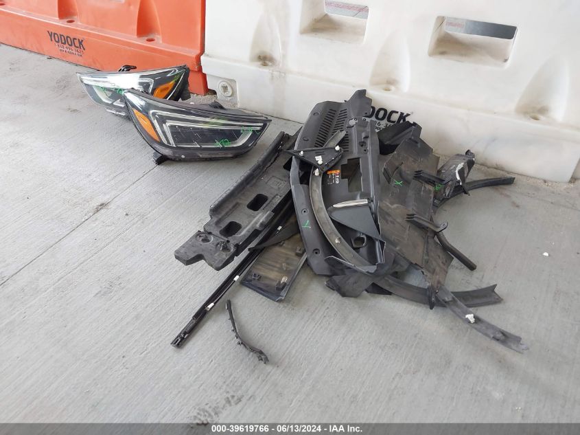 2018 Buick Encore Essence VIN: KL4CJGSB6JB625679 Lot: 39619766