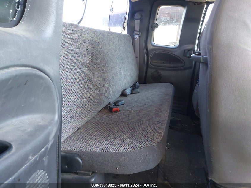 2001 Dodge Ram 2500 St VIN: 3B7KC23621G220779 Lot: 39619825