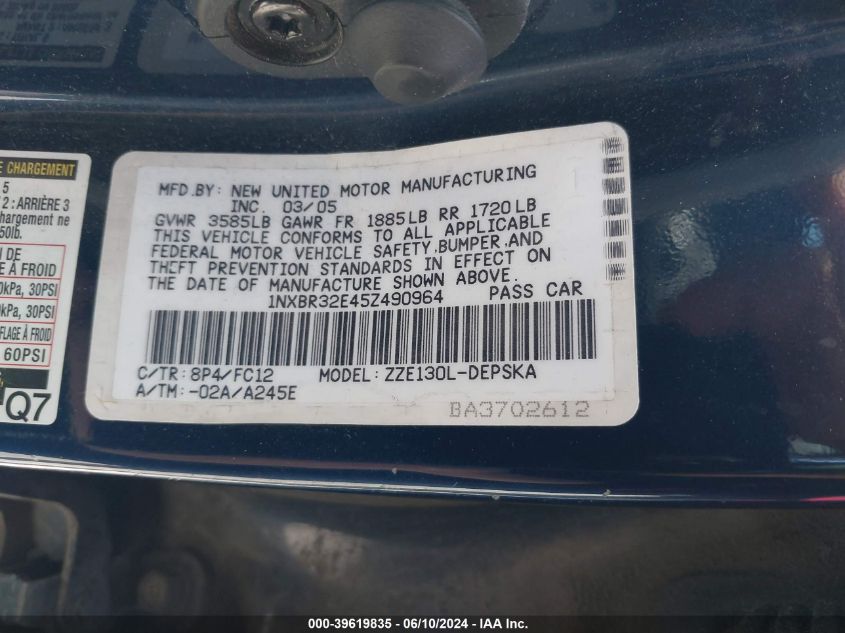 2005 Toyota Corolla S VIN: 1NXBR32E45Z490964 Lot: 39619835