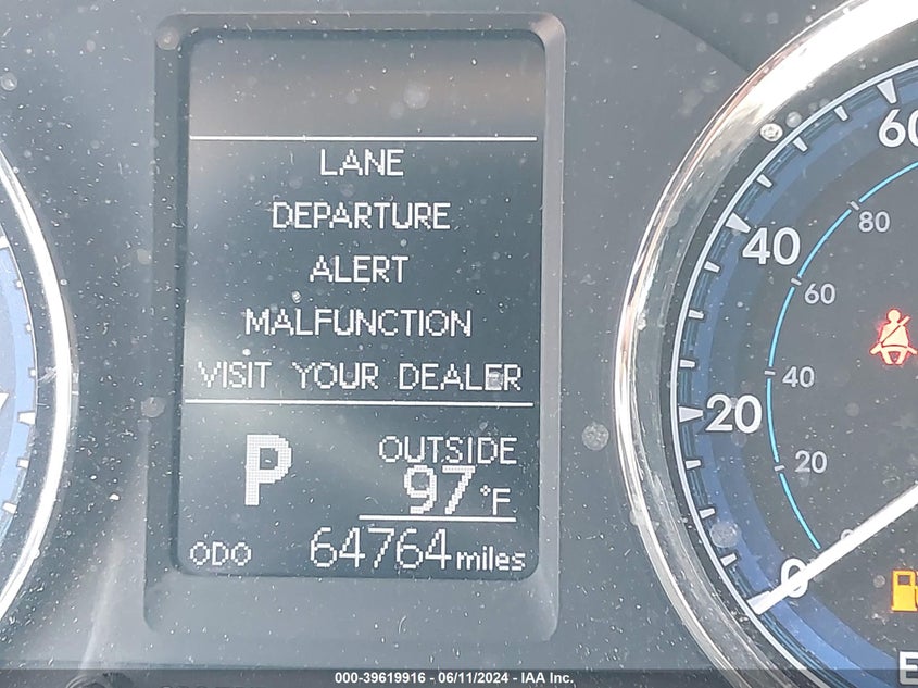 2017 Toyota Corolla Le VIN: 2T1BURHE2HC960763 Lot: 39619916