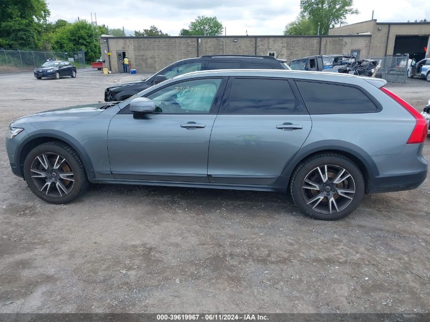 2017 Volvo V90 Cross Country T6 VIN: YV4A22NLXH1005125 Lot: 39619967