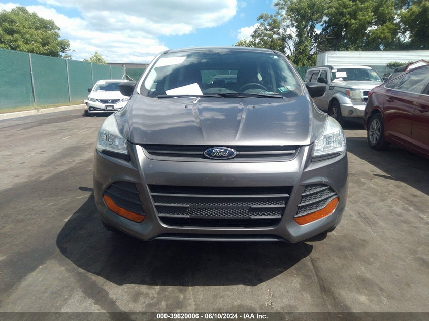 2013 Ford Escape S VIN: 1FMCU0F71DUB06182 Lot: 39620006