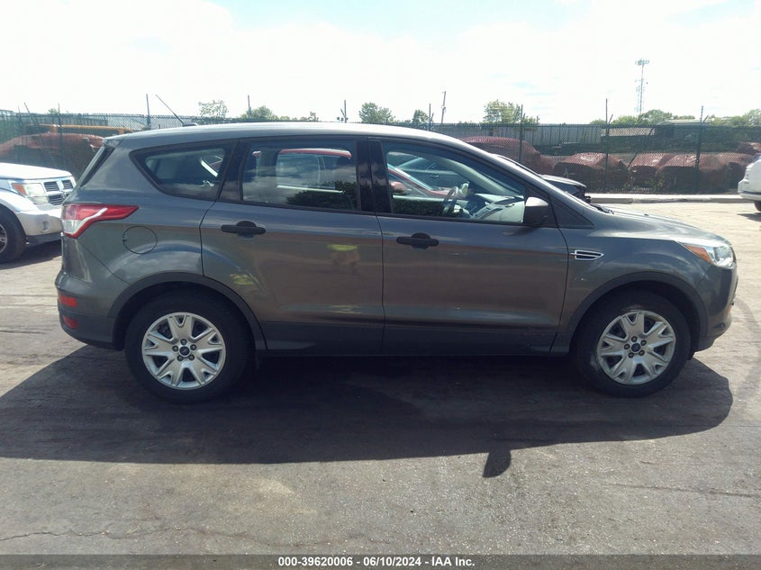 2013 Ford Escape S VIN: 1FMCU0F71DUB06182 Lot: 39620006