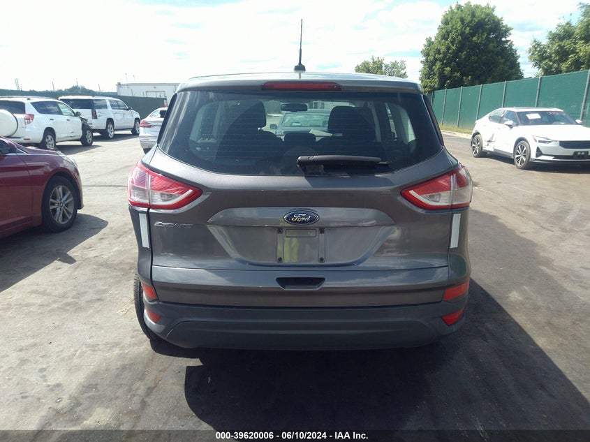 2013 Ford Escape S VIN: 1FMCU0F71DUB06182 Lot: 39620006