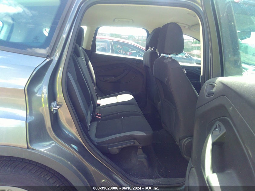 2013 Ford Escape S VIN: 1FMCU0F71DUB06182 Lot: 39620006