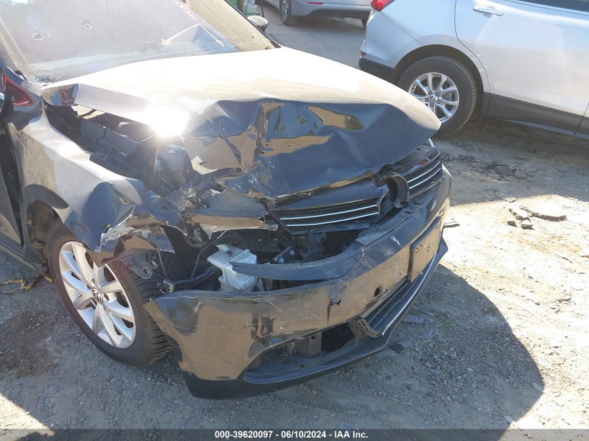 2014 Volkswagen Jetta 1.8T Se VIN: 3VWD17AJXEM439870 Lot: 39620097