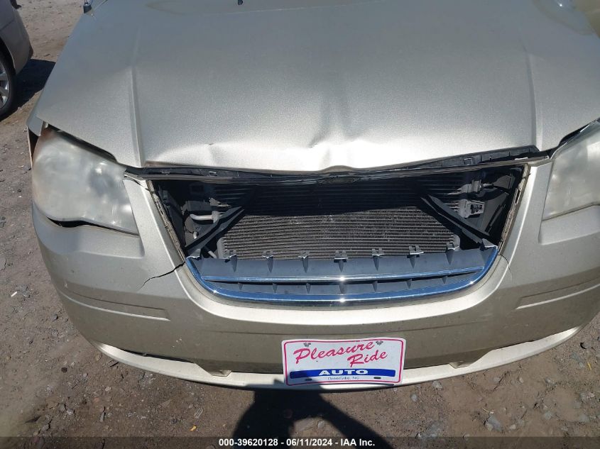 2010 Chrysler Town & Country Touring Plus VIN: 2A4RR8DX1AR501984 Lot: 39620128