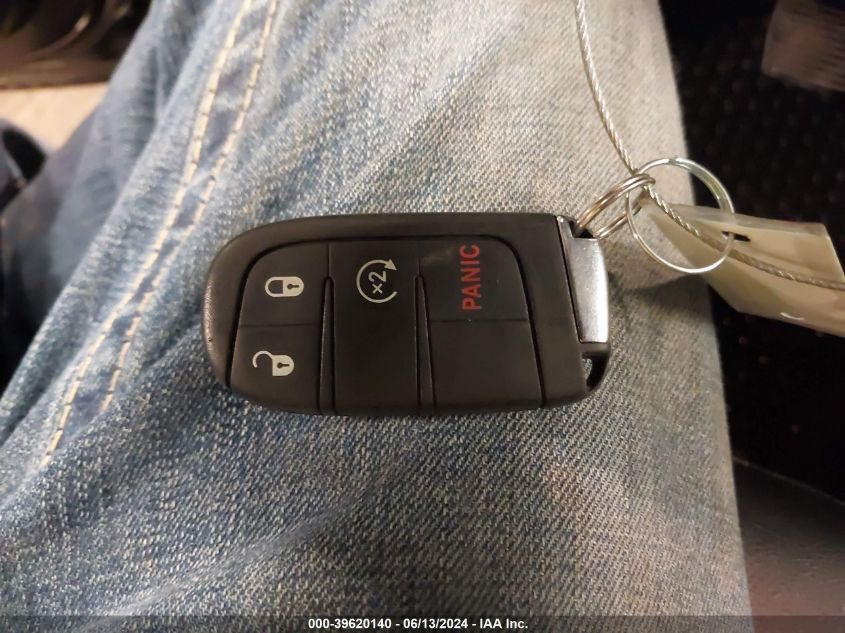 2018 Jeep Compass Latitude 4X4 VIN: 3C4NJDBB7JT112257 Lot: 39620140