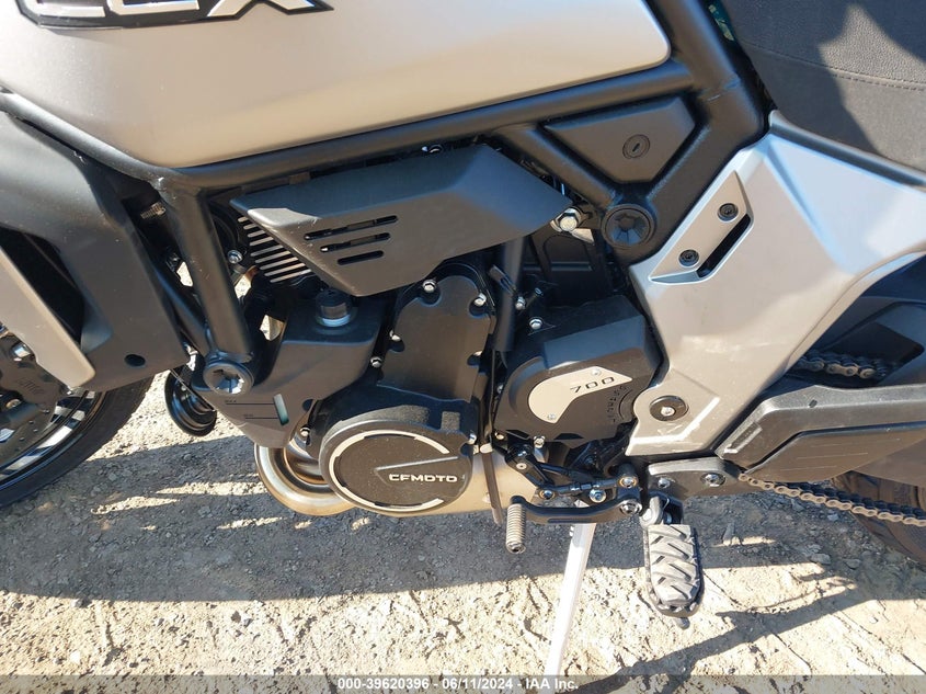 VIN: LCEPEWL16P6002625 2023 CF MOTO 700 CL-X