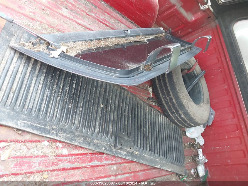 2003 Chevrolet Silverado 1500 Ls VIN: 2GCEC19V031204615 Lot: 39620397