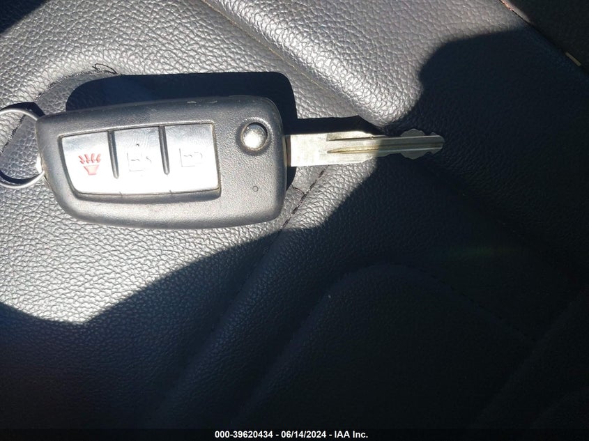 2016 Nissan Rogue S VIN: KNMAT2MV0GP704665 Lot: 39620434