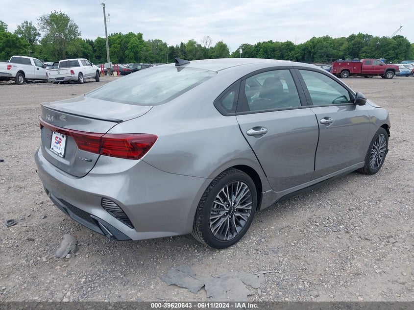 2024 KIA FORTE 2L I4   N(VIN: 3KPF54AD5RE780859