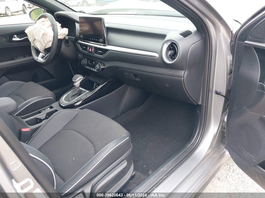 2024 KIA FORTE 2L I4   N(VIN: 3KPF54AD5RE780859