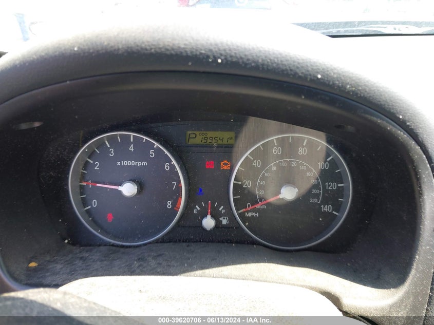 2007 Hyundai Accent Gs VIN: KMHCM36C67U015735 Lot: 39620706