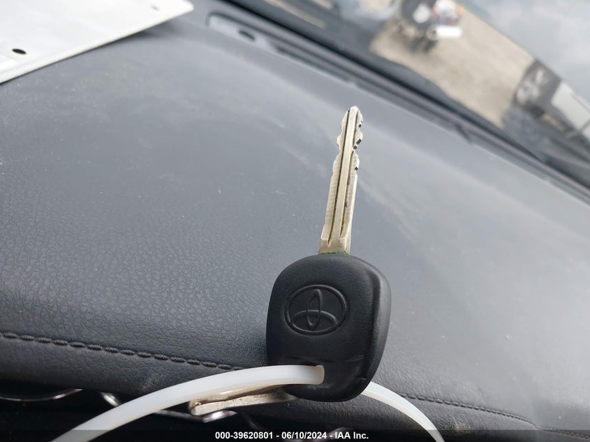 2015 Toyota Corolla L VIN: 2T1BURHE2FC393712 Lot: 39620801